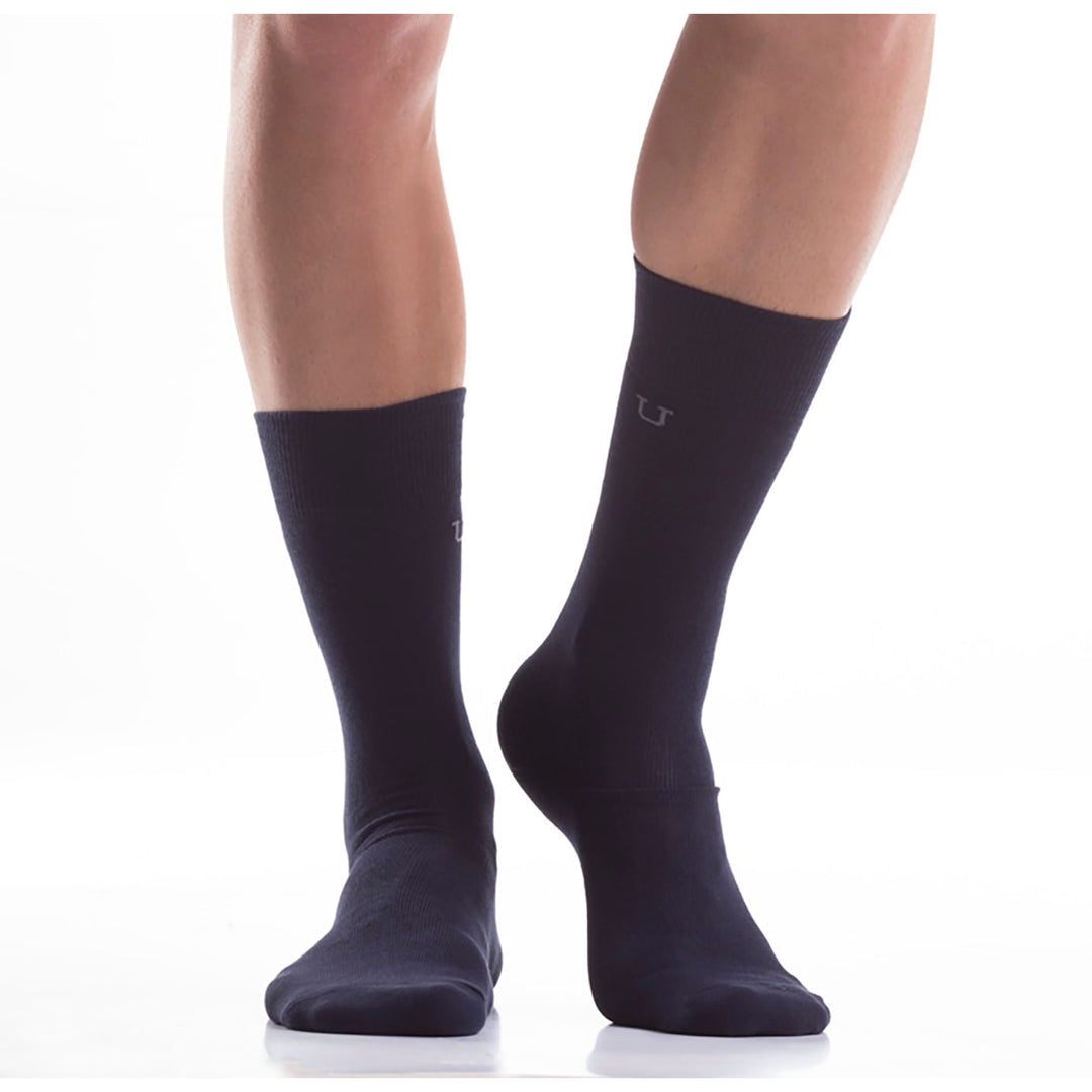 Mundo Unico men's Caña Azul Oscuro solid mid-calf casual crew socks navy blue cotton